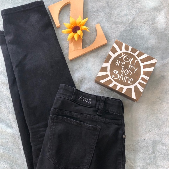 Distressed Black Jeans - Picture 4 of 4